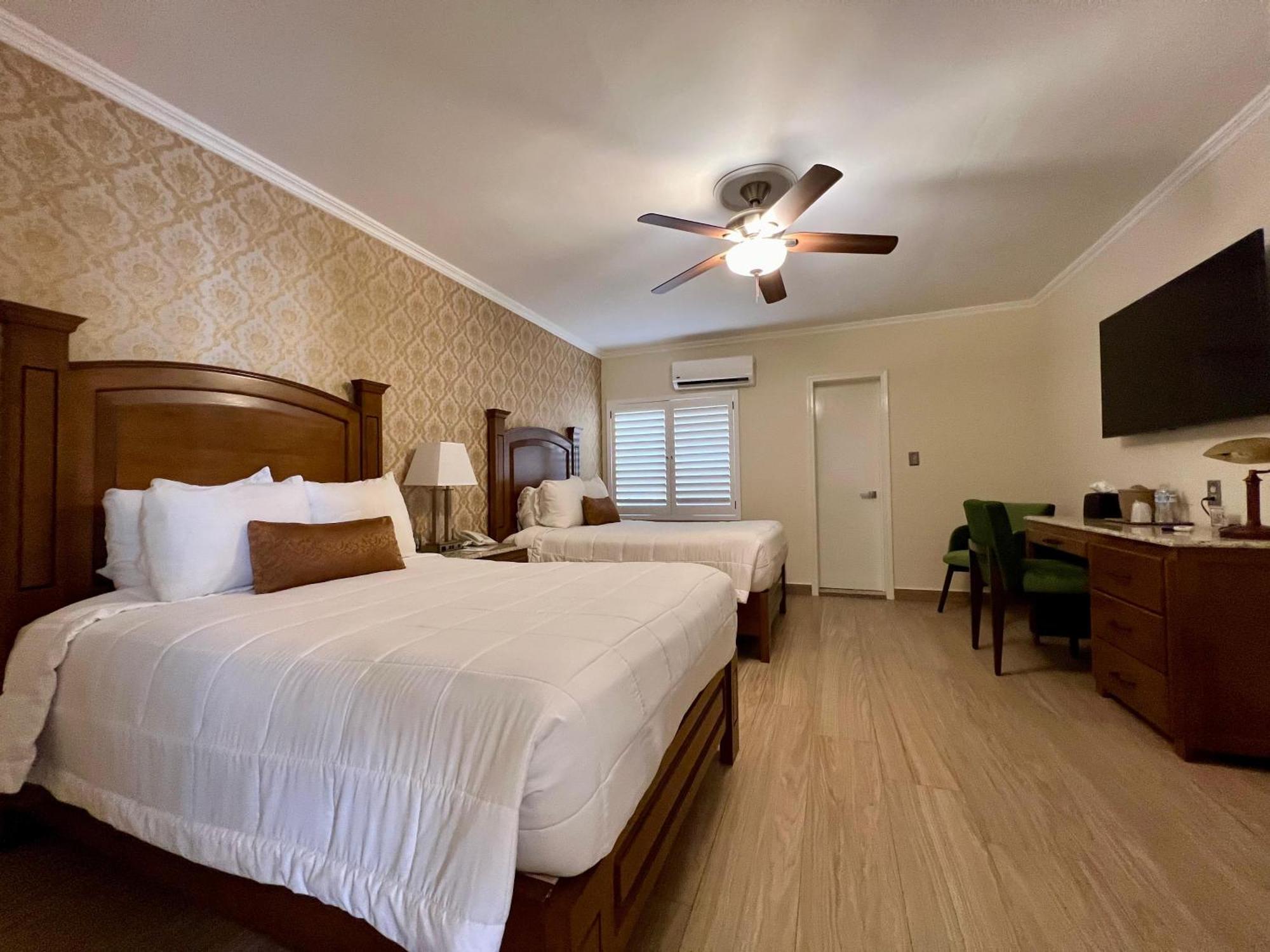 Hotel Caesars Tijuana Extérieur photo